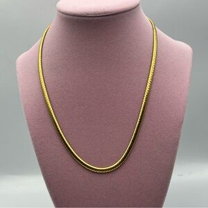 Woman’s Vintage Elegant Gold-Tone Necklace